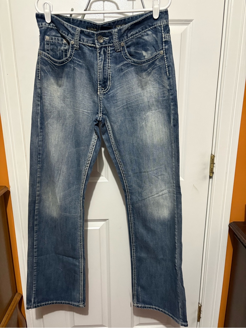Helix Men's Faded Blue Relaxed Straight Jeans